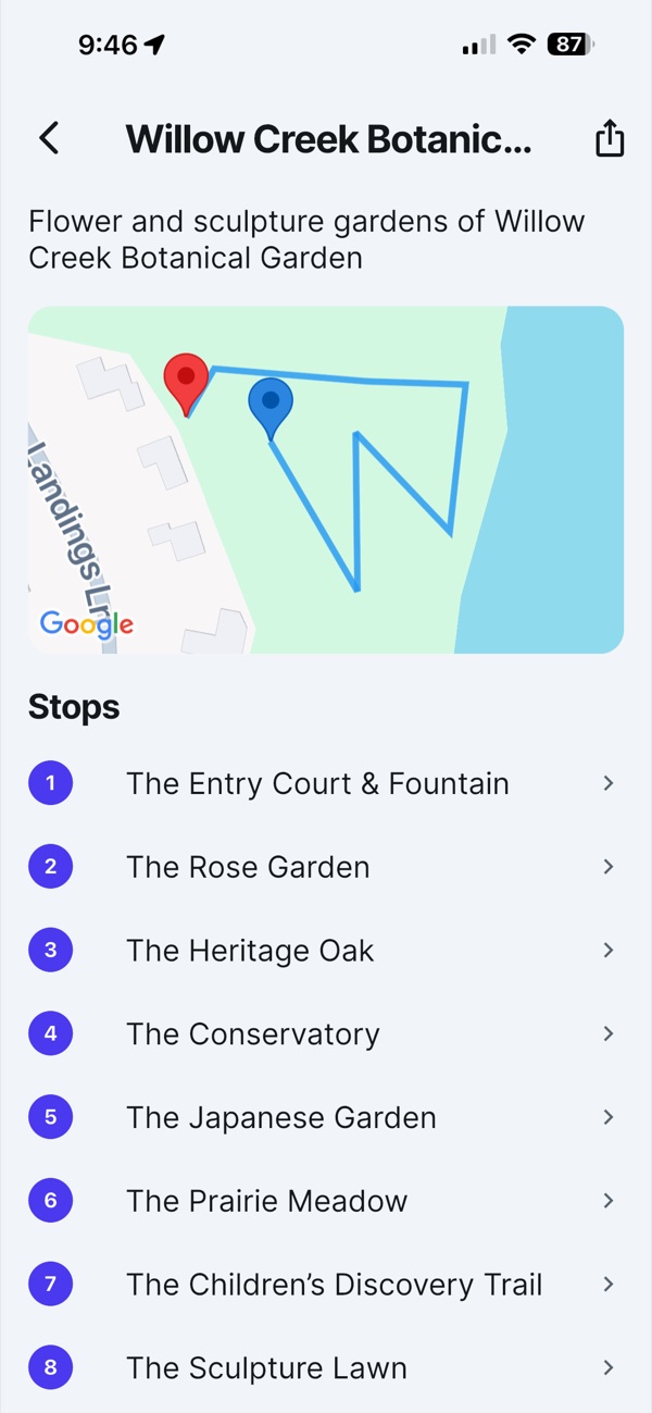 The Willow Creek Botanical Garden tour in the USTourGuide app: route map and the numbered stop list from Entry Court to Sculpture Lawn